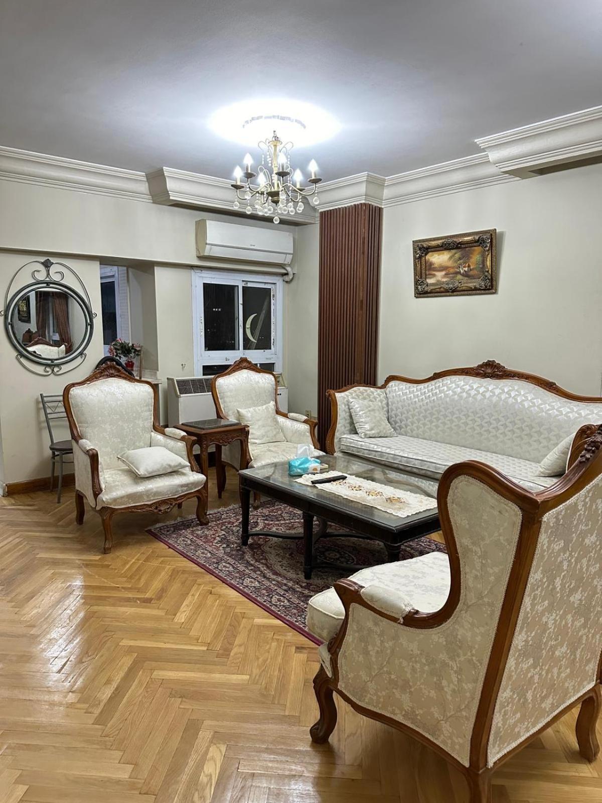 Apartment فاخره على النيل C103 Cairo